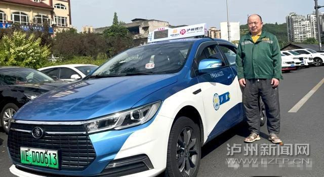 交警司机医生救援窒息婴儿 9分钟生死营救
