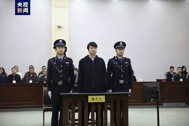 知名律师分析李铁案二审：维持原判概率大，收监后其标志性长发将被剪去