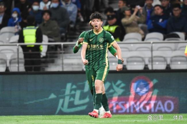 足坛狠人｜9场6球上限“赛天高”？18岁的王钰栋已成为新生代领军人