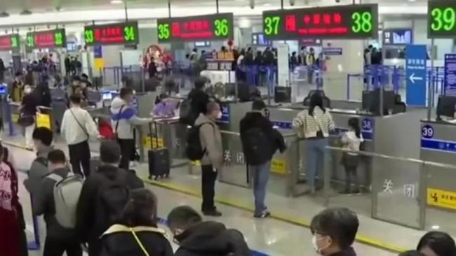 老外也来挤“五一”了 体验中国式旅游新热潮