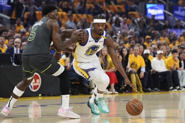 巴特勒33分，勇士97-102惜败森林狼