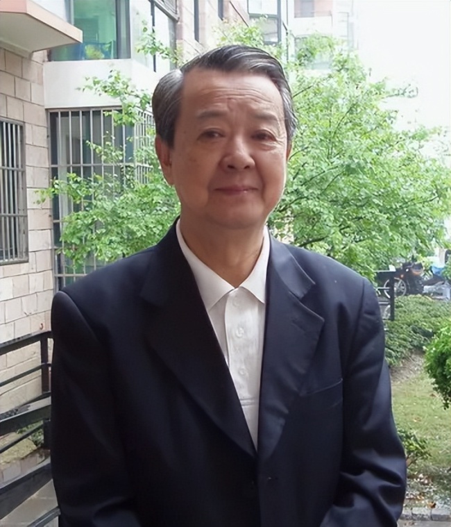 滑稽表演艺术家谭义存去世 一代笑星陨落