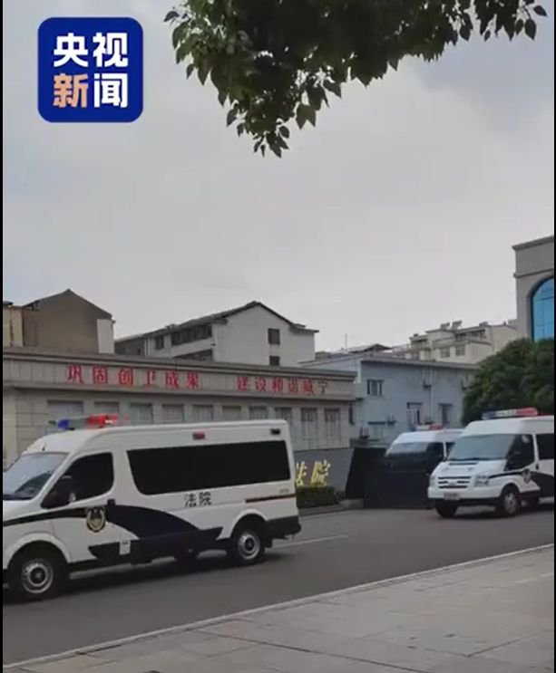 李铁案二审宣判维持20年刑期，知名律师：其“非公身份、检举揭发”上诉理由未被认定